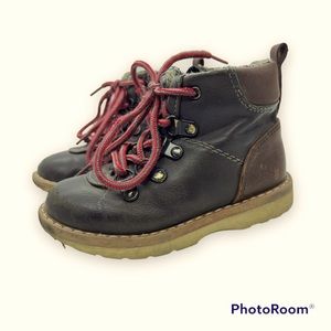 🌸5/$20 Gap kids Sherpa lined winter hiking boot